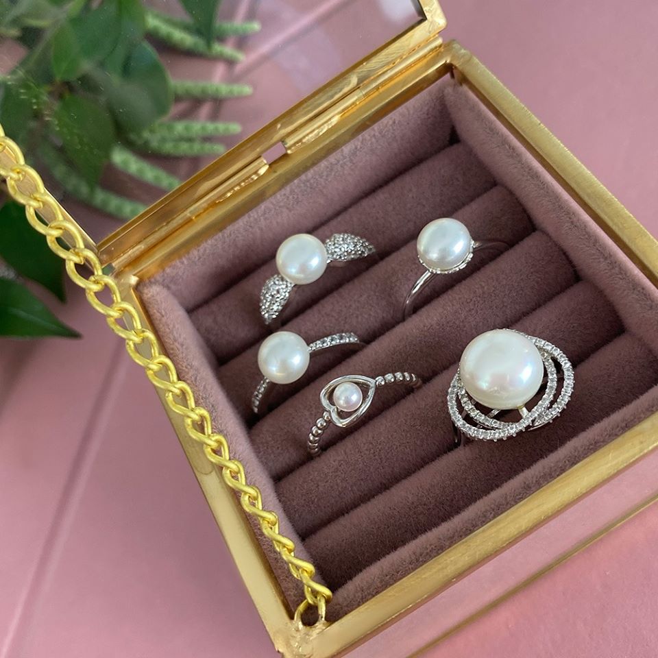 Dig out some classic pearl jewellery to get this trend