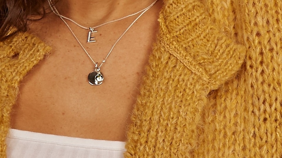 Personalised jewellery gifts to send