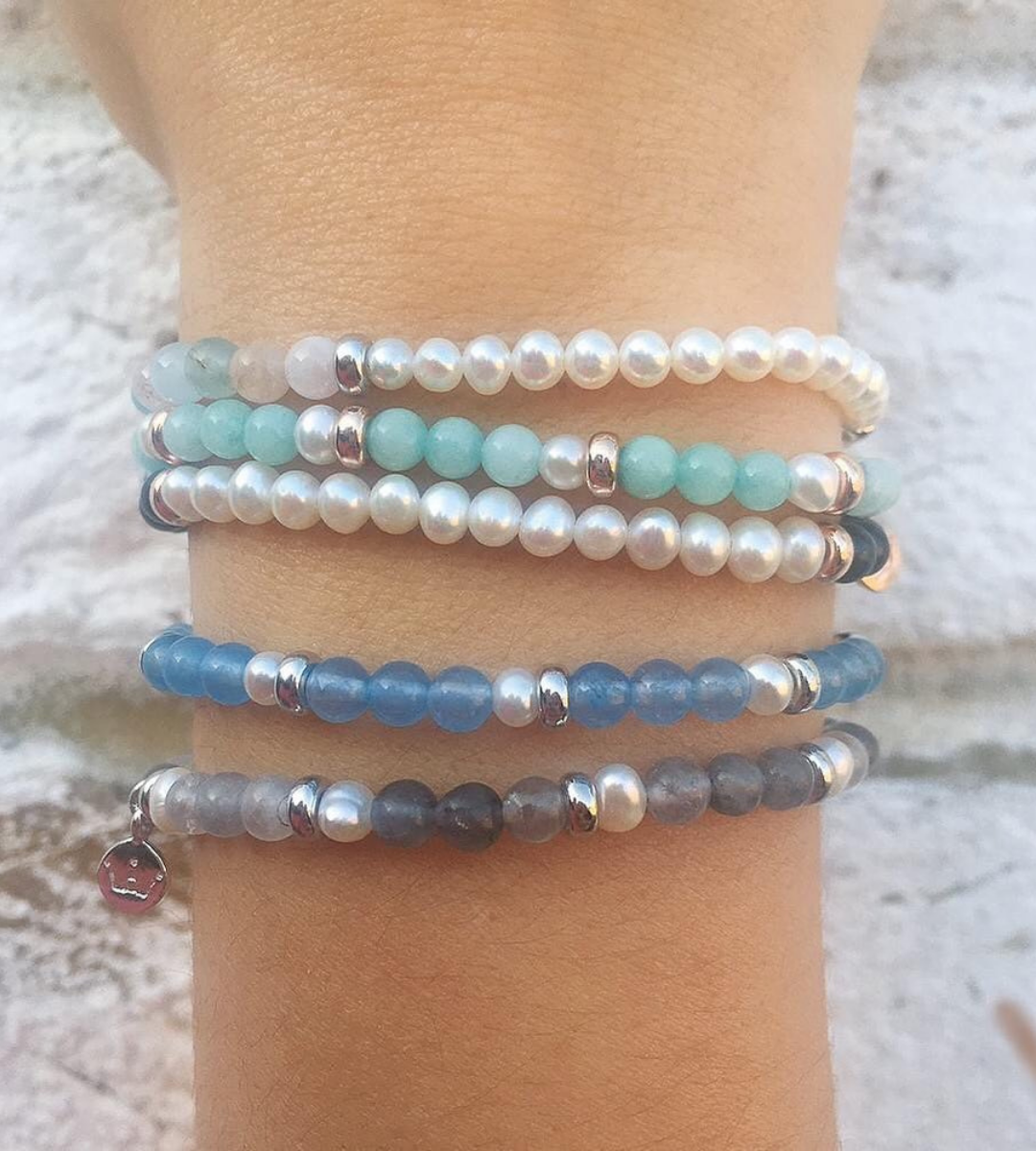 Jersey pearl beaded tassel bracelets