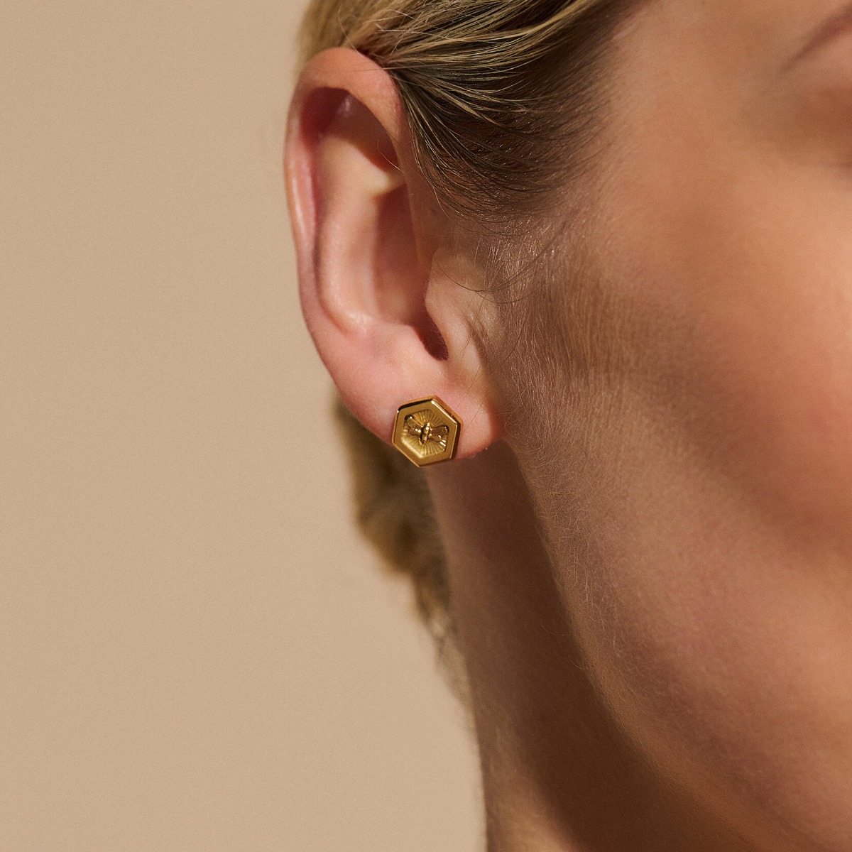Olivia Burton Signature Minima Bee Gold Stud Earrings - 24100106