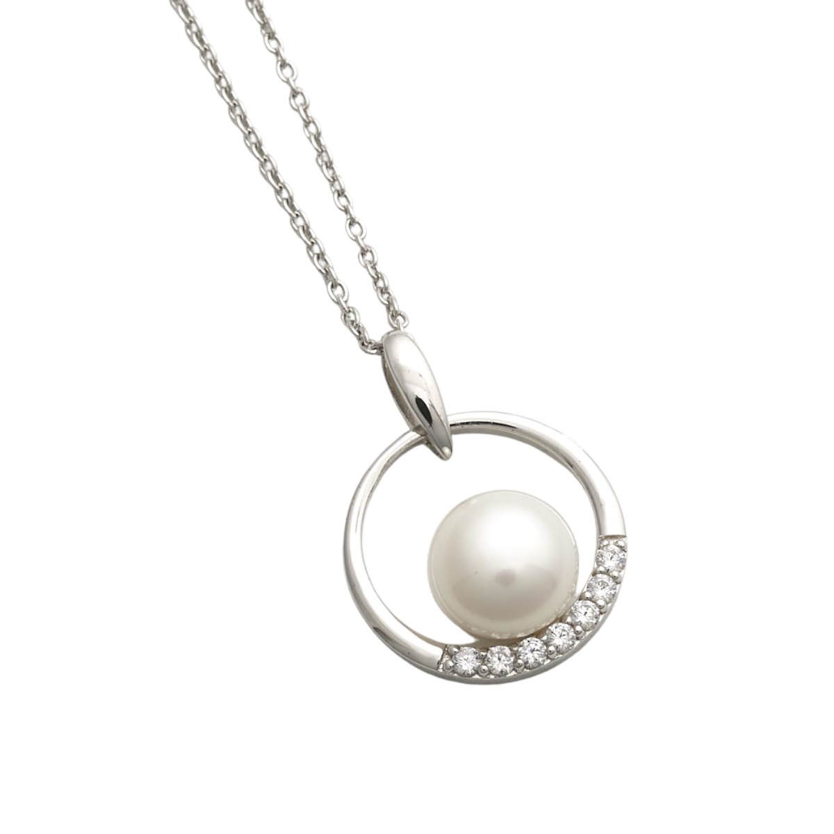 Jersey Pearl Circle Freshwater Pearl and Zirconia Pendant