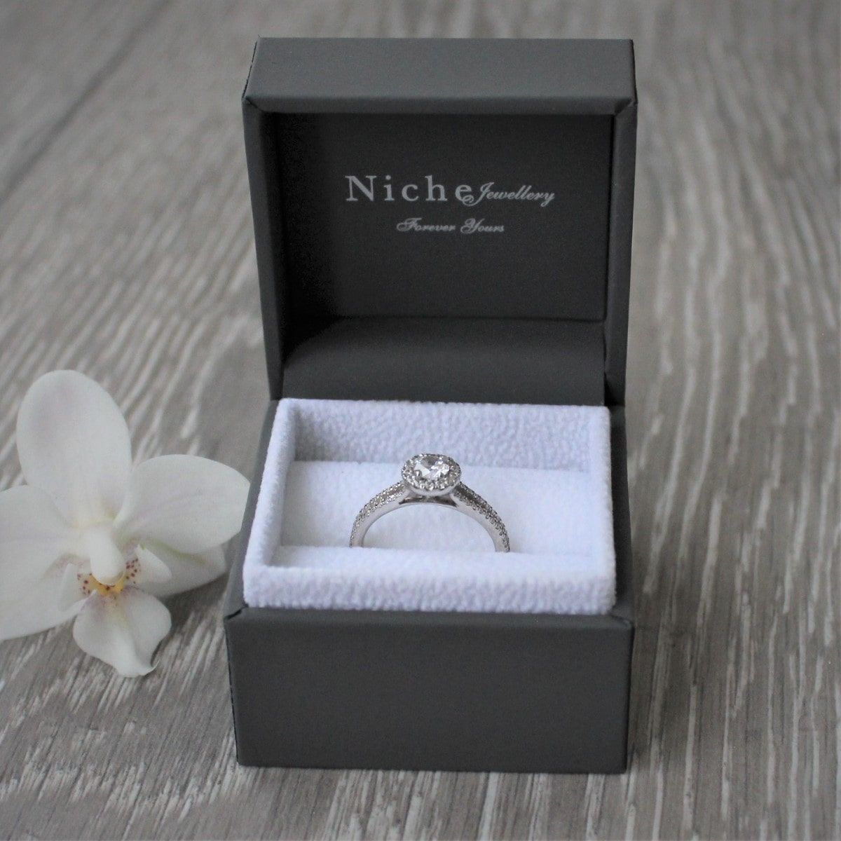 Split shank 2024 halo engagement ring