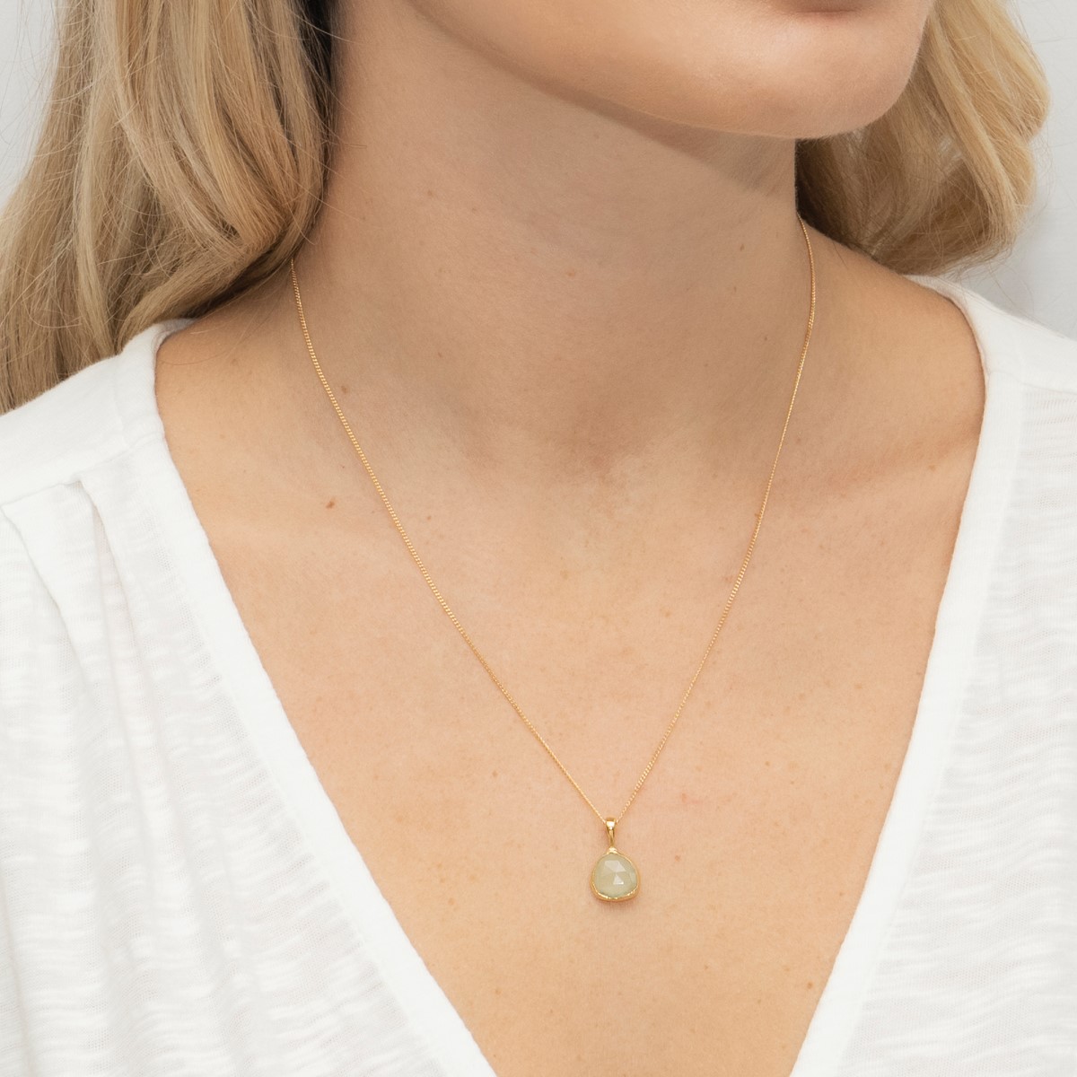 Sarah Alexander Lemongrass Prehnite Single Stone Pendant