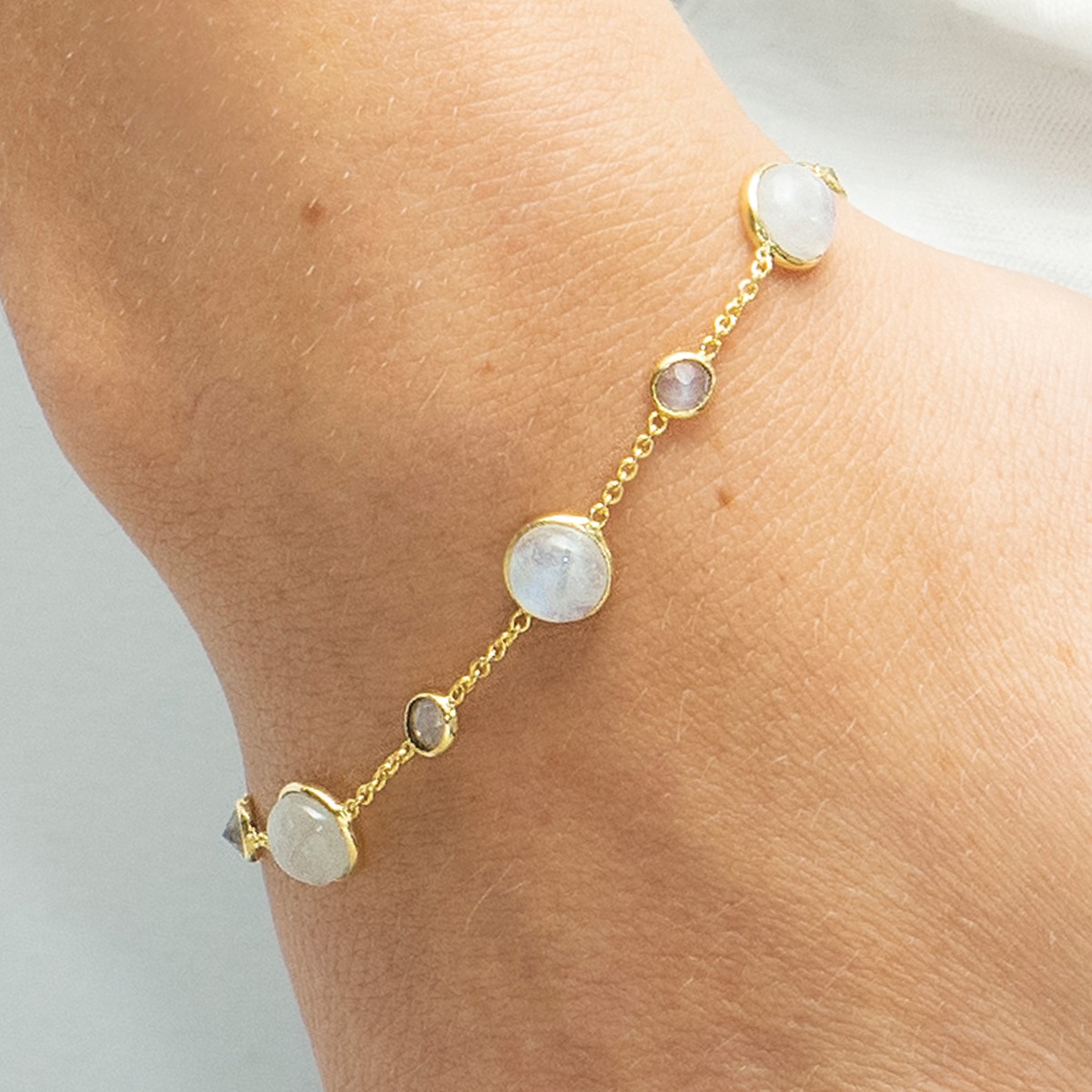 Sarah Alexander Shoreline Moonstone Cabuchon and Chain Bracelet