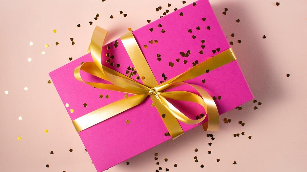 Top 5 birthday gifts to give in June