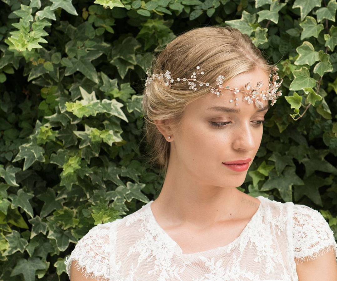 Bridal hair accessories we love and how to choose yours