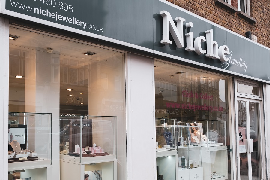 Leigh on shop sea jewellers